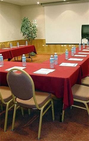 Отель Holiday Inn Express Chihuahua