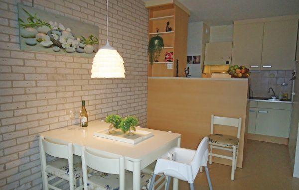 Апартаменты Two-Bedroom Apartment Hageweg 02