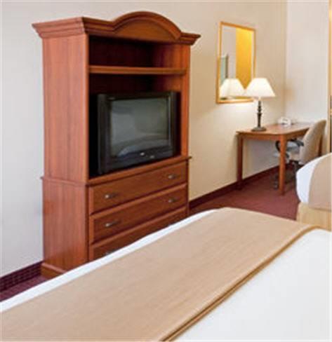 Отель Holiday Inn Express Hotels & Suites Brownwood