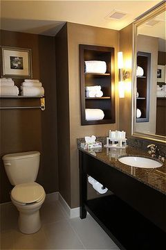 Отель Holiday Inn Express Hotel & Suites Kingston