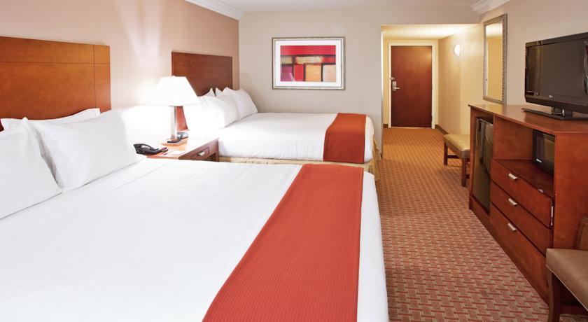 Отель Holiday Inn Express & Suites Niagara Falls