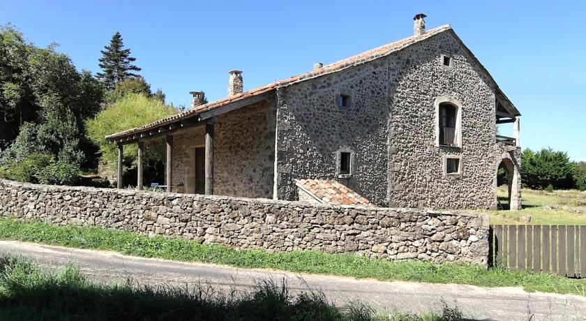 Апартаменты Gîte " Les Histoires d'A..."