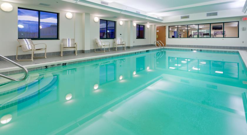 Отель Holiday Inn Express Rochester-Victor