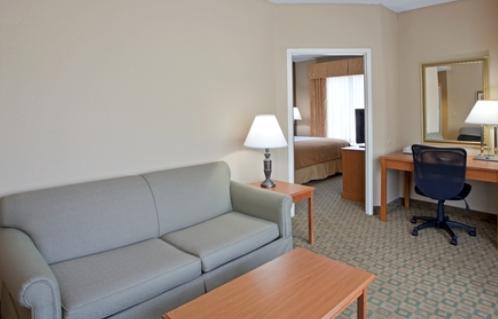 Отель Holiday Inn Express Tavares