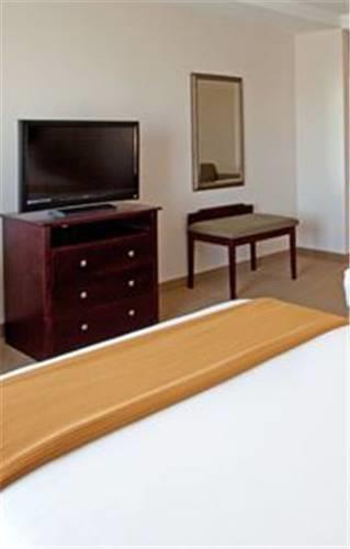 Отель Holiday Inn Express Hotel & Suites Texas City