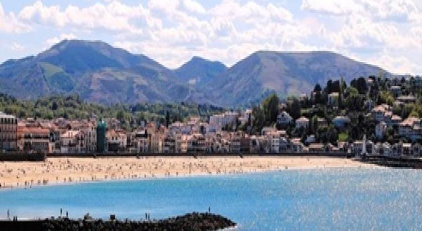 Rental Apartment Erromardie - Saint-Jean-de-Luz