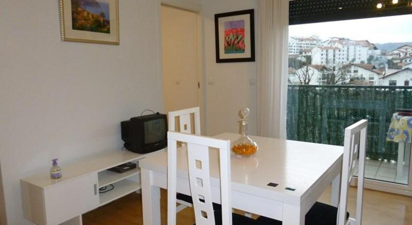 Апартаменты Rental Apartment Fermes 1 - Hendaye