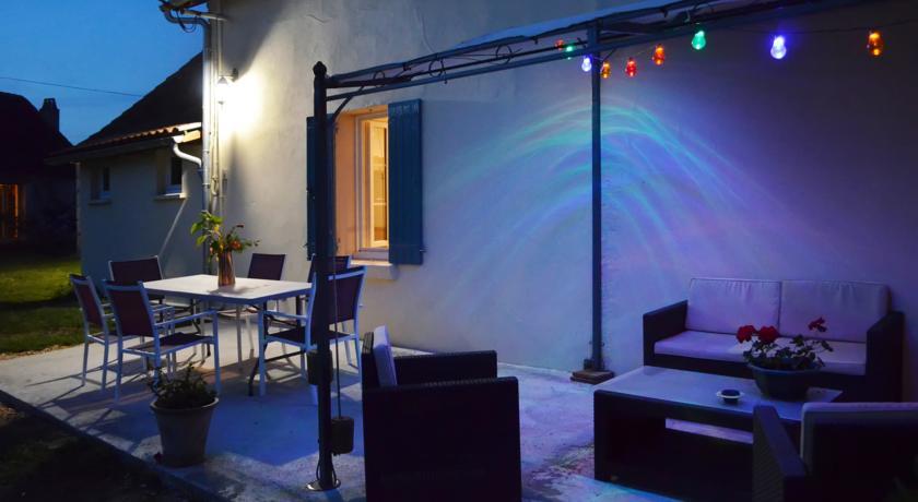 Апартаменты HomeRez - Holiday Home Route de saint jean leyraud