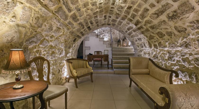 Rector Suites