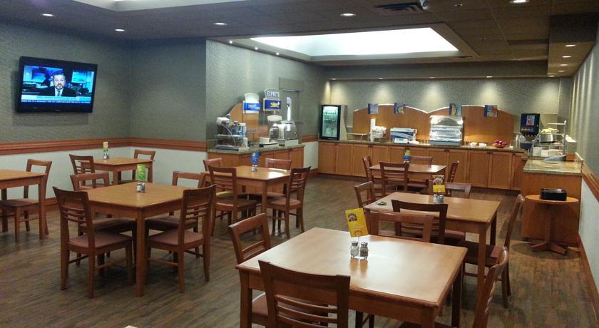 Отель Holiday Inn Express Vancouver-Metrotown (Burnaby)