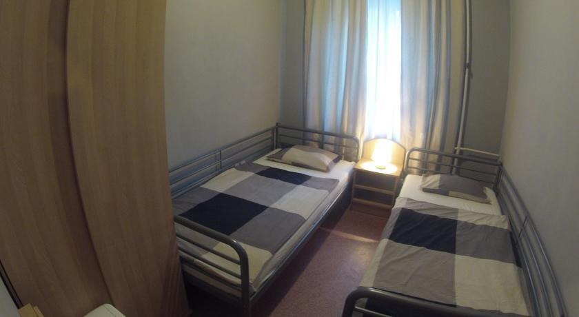 Mandarin Hostel