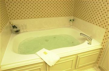 Отель Holiday Inn Indianapolis-Northeast
