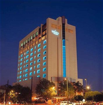 Отель Holiday Inn Select Guadalajara