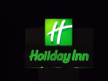 Отель Holiday Inn Warren