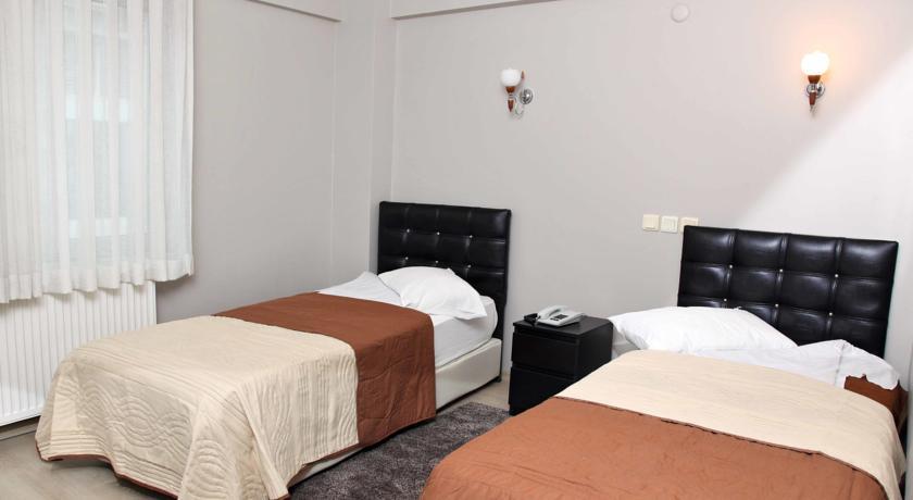 Tanin Hotel