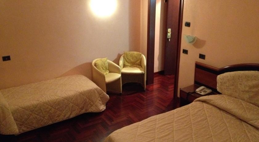 Отель Hotel Cesari