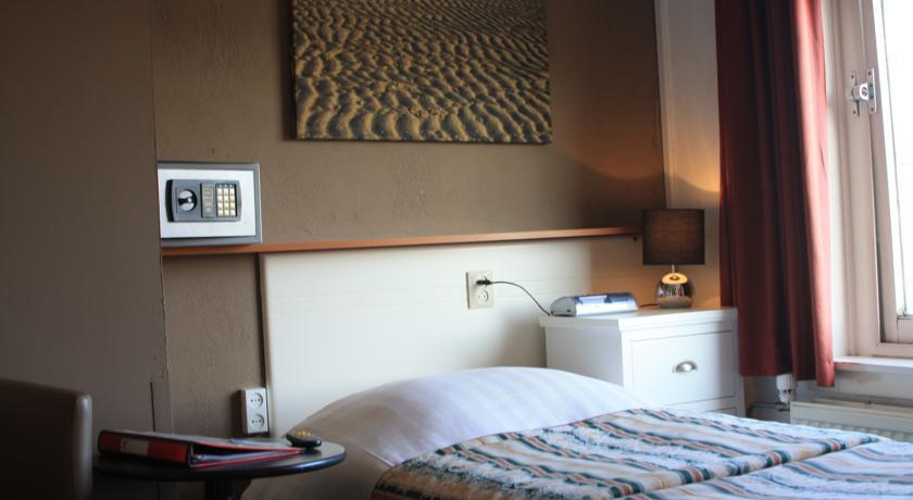 Отель Hotel Zee en Duin