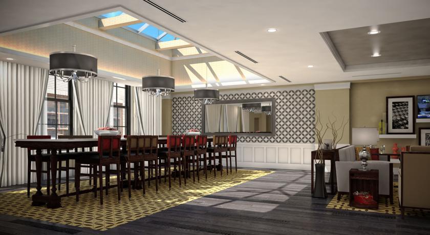 Отель Hampton Inn and Suites Cincinnati - Downtown