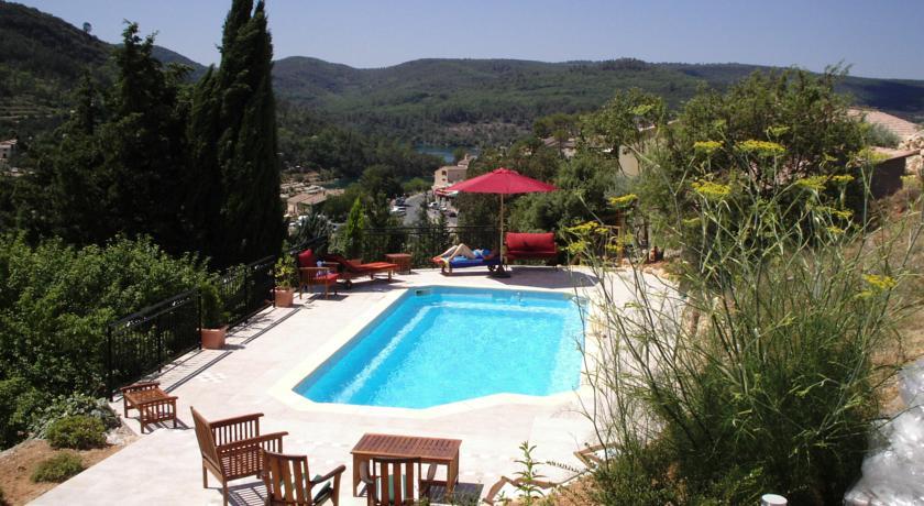 Вилла Villa Esparron du lac