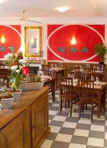 Отель Hotel Les Roches