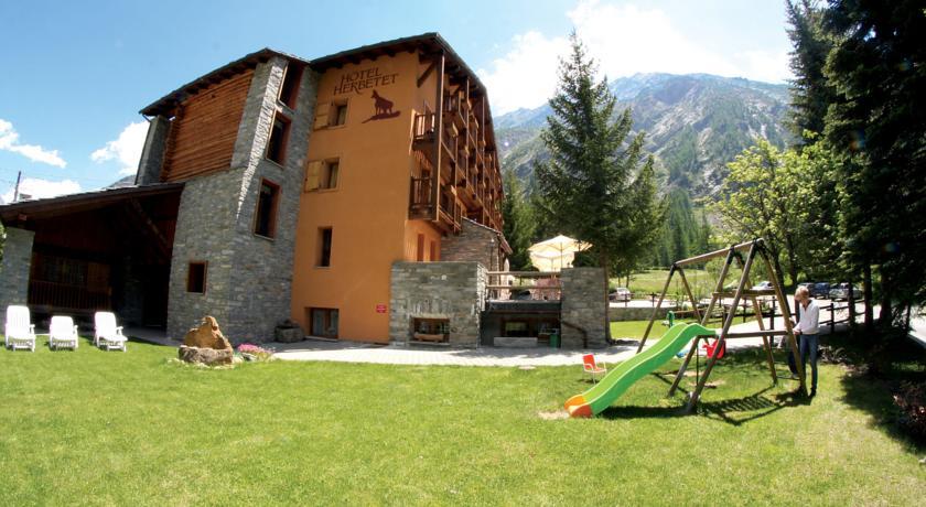 Отель Green Hotel Herbetet