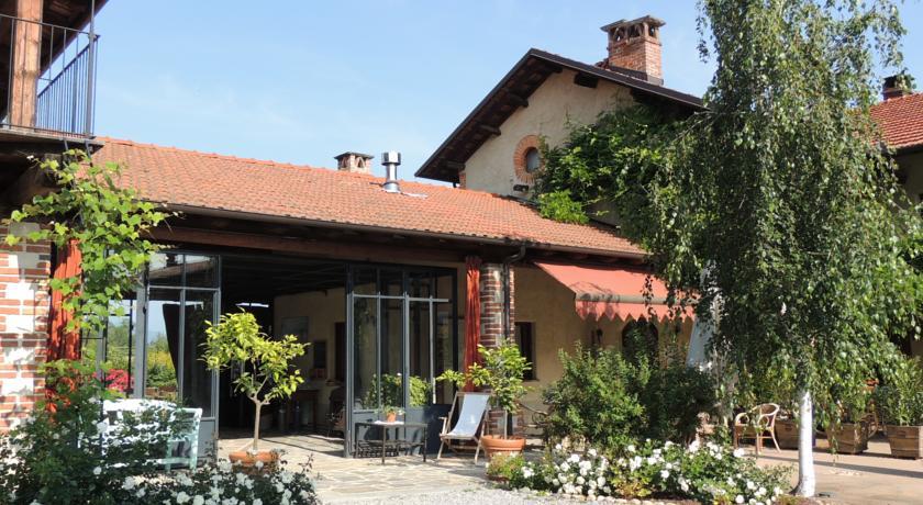 Отель Cascina La Commenda