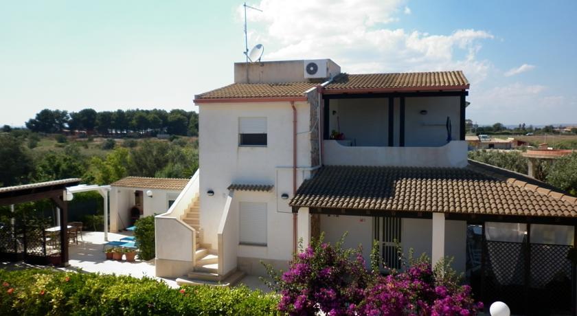 Апартаменты Villa Cavarra
