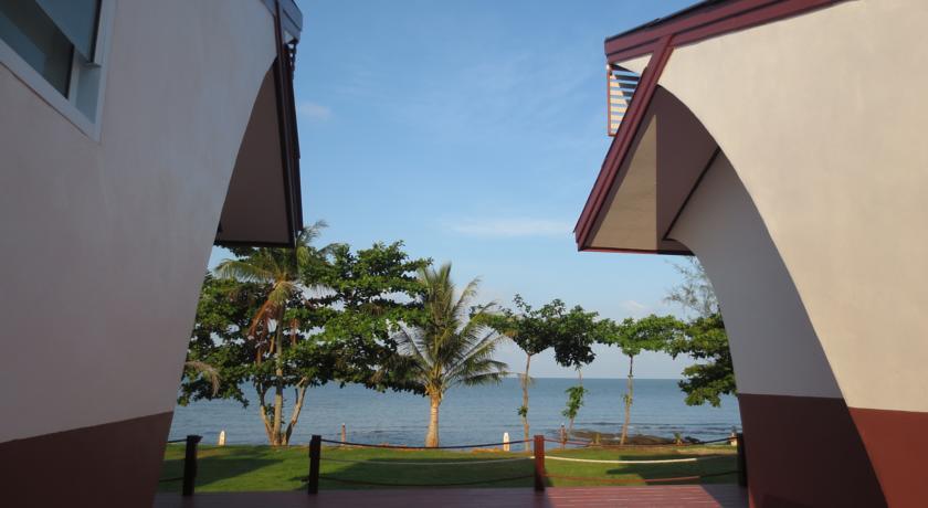 Отель Lomtalay Resort Trat