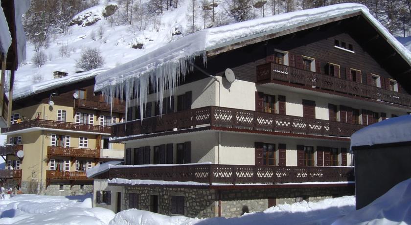 Отель Hotel Le Genepy