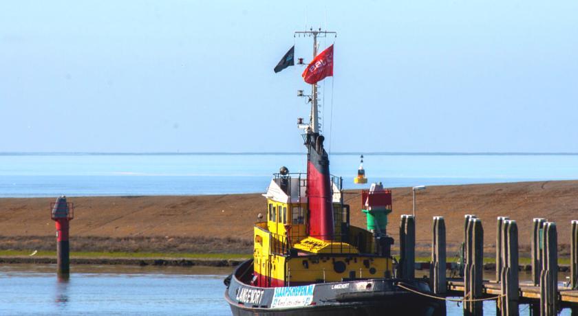 Отель Historic boat Langenort