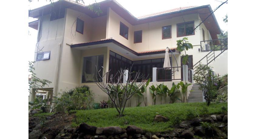 Chaweng Bungalow with Elephants