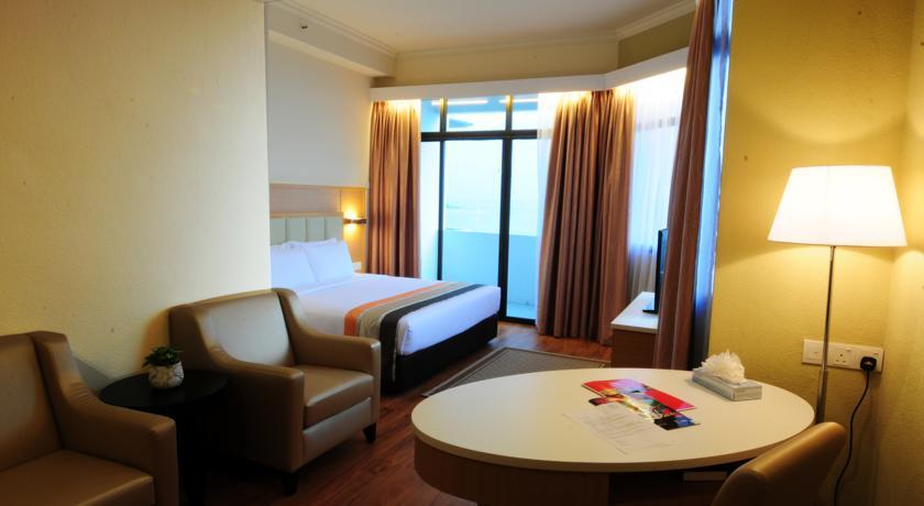 Naza Talyya Seaview Beach Hotel