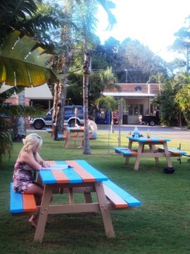 Отель Nomads Hervey Bay