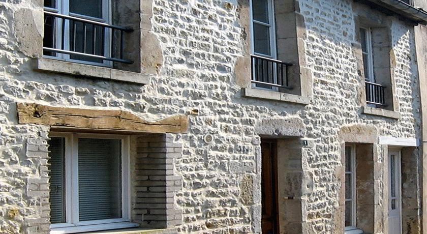 Апартаменты Heart of Sainte Mere Eglise