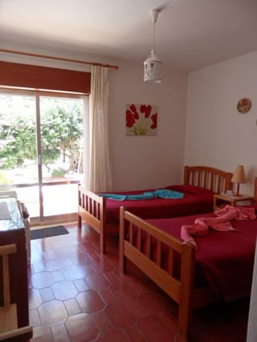 Апартаменты Holiday Home Praia da Luz
