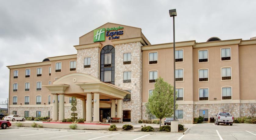 Отель Holiday Inn Express Hotel & Suites Paris