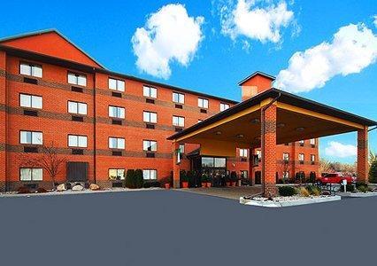 Отель Quality Inn & Suites Port Huron