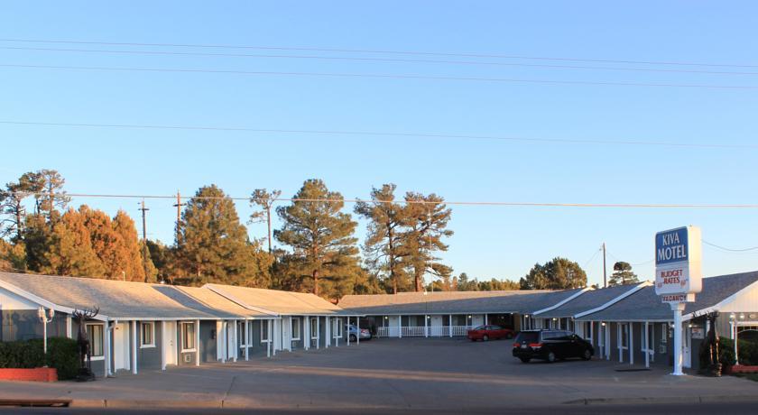 Отель Kiva Motel