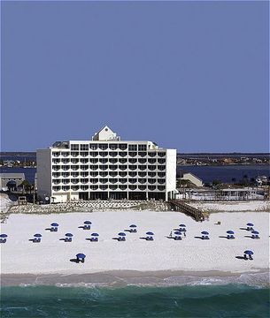 Отель Holiday Inn Express Pensacola Beach