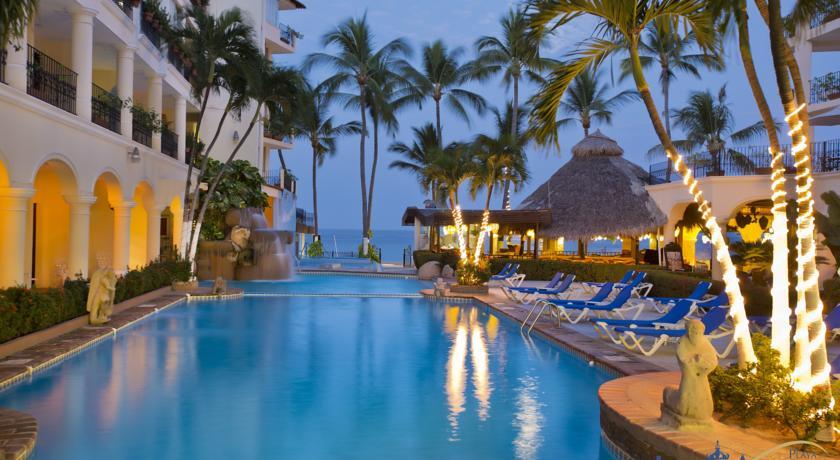 Отель Playa Los Arcos