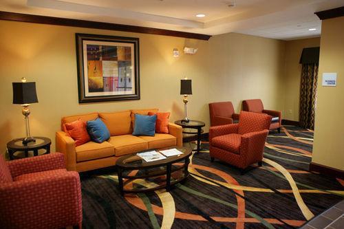 Отель Wanamaker Inn and Suites