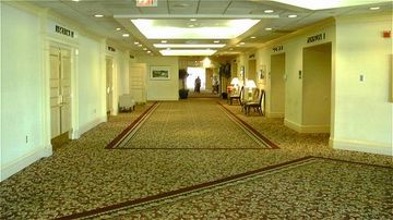 Отель Holiday Inn Hampton-Coliseum