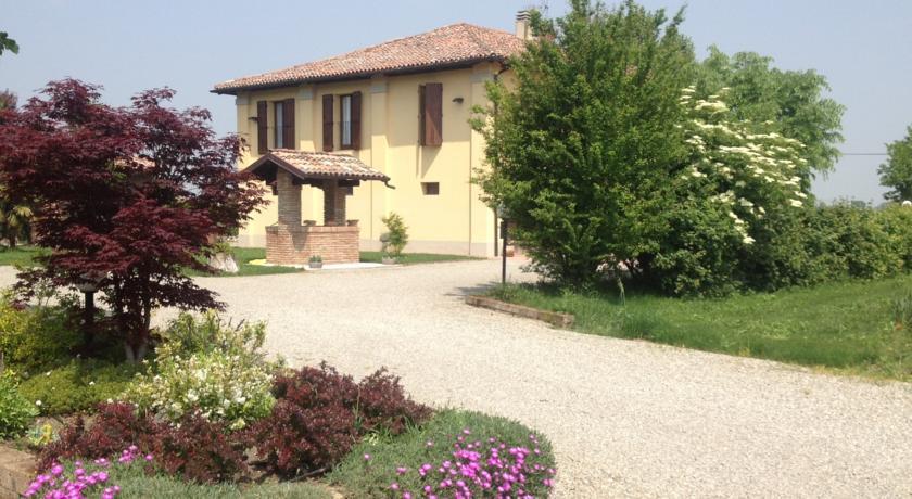 Отель Agriturismo La Sosta dell'Idice