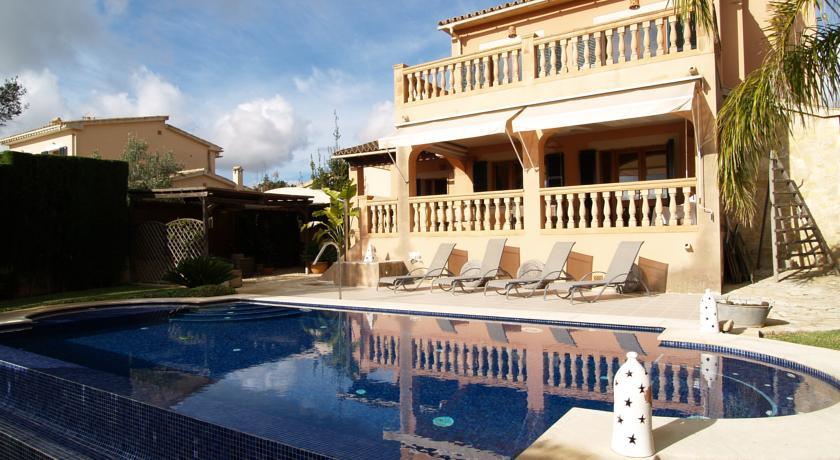 Апартаменты Villa Portol