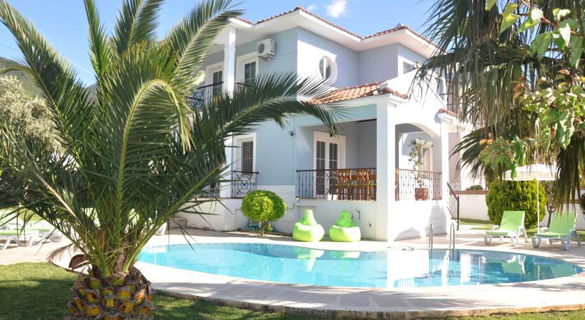 Timelettings Blue Villa