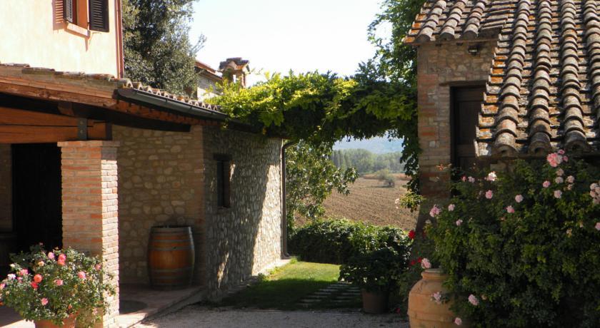Отель Agriturismo Borgo Laurice
