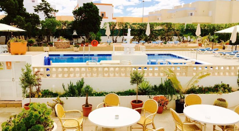 Апартаменты Apartamentos San Antonio Beach