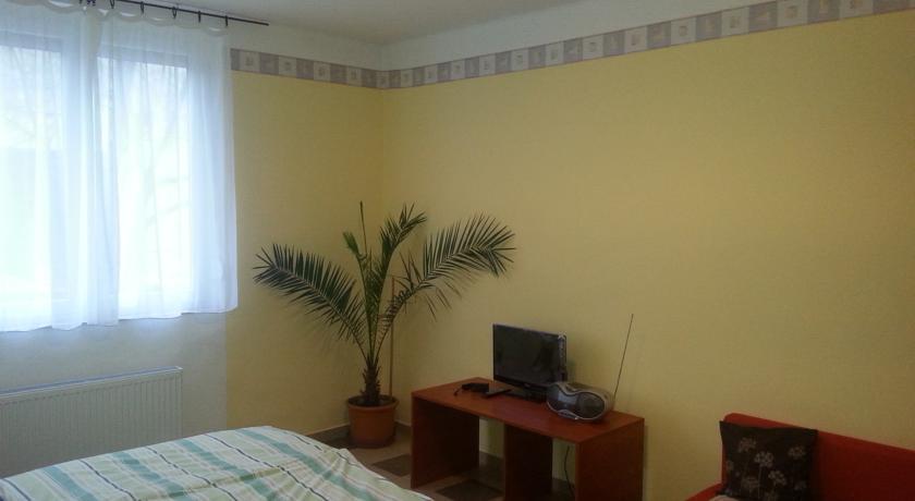 Апартаменты 1st Floor Apartman
