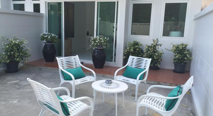 Cozy Terrace House Ratsada, Phuket