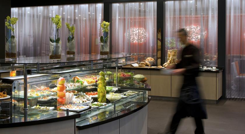 Отель Hilton Paris Orly Airport